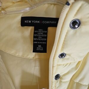 NWT YELLOW PUFF VEST